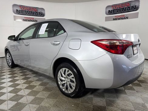 Used 2017 Toyota Corolla LE image 5