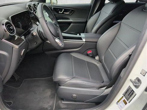 Certified 2025 Mercedes-Benz GLC 300 image 17