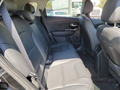 Used 2020 Kia Niro EX Premium FWD image 17
