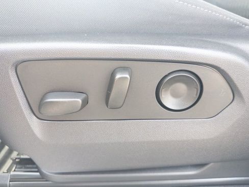 Used 2023 GMC Sierra 1500 Elevation image 14