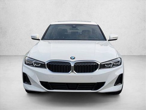 Used 2025 BMW 330i xDrive Sedan AWD/4WD image 2