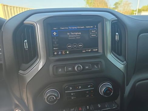 Used 2025 Chevrolet Silverado 1500 Custom Trail Boss image 22