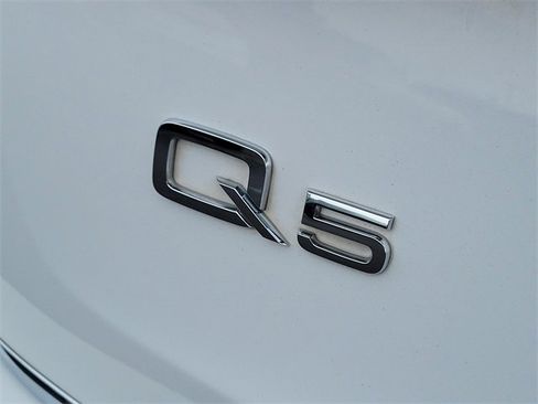 Used 2016 Audi Q5 3.0T Premium Plus w/ Technology Package image 12
