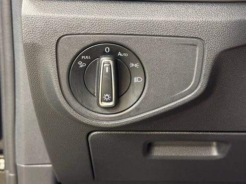 Used 2023 Volkswagen Atlas SE FWD image 38