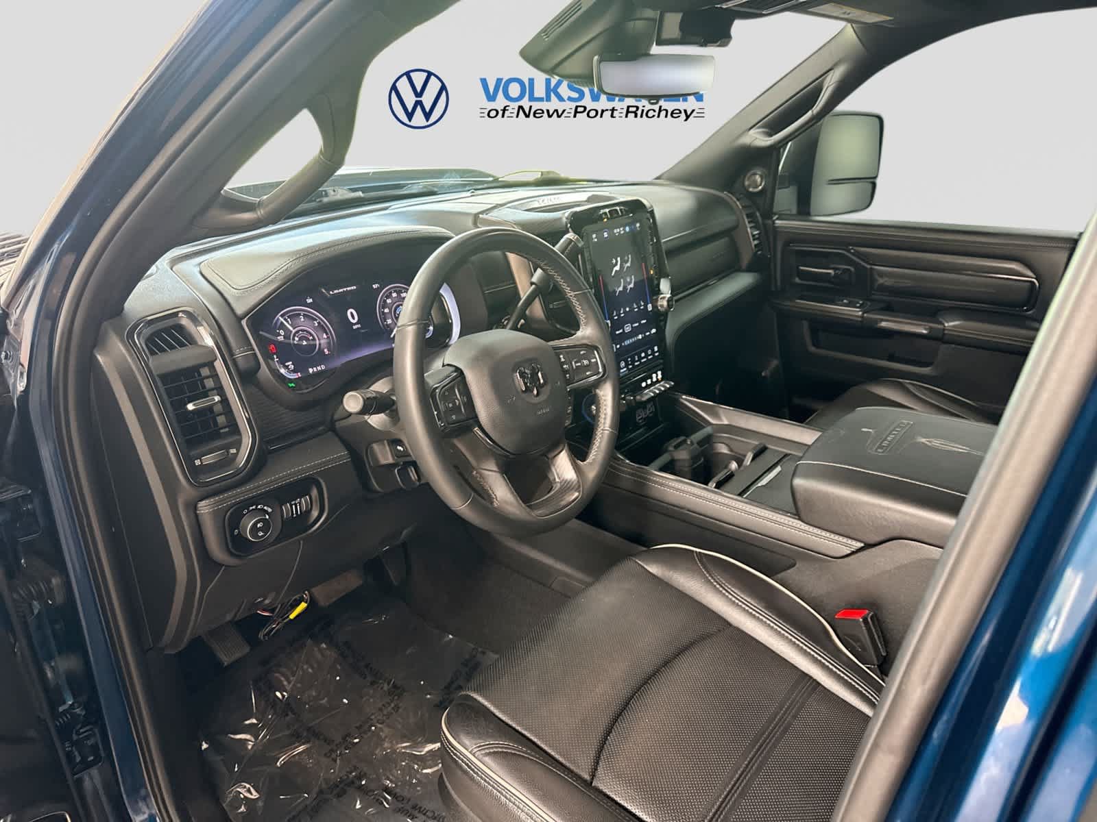 Used 2024 RAM 2500 Limited AWD/4WD image 10