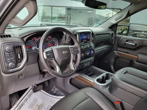 Used 2019 Chevrolet Silverado 1500 LT Trail Boss image 17