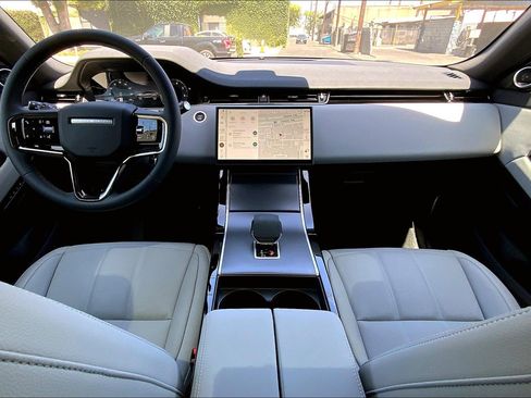 New 2026 Land Rover Range Rover Evoque S image 7