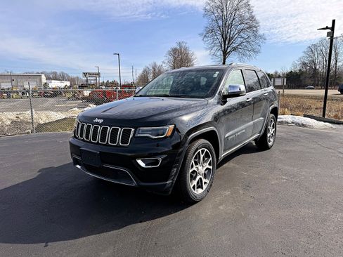 Used 2019 Jeep Grand Cherokee Limited w/ Luxury Group II image 3