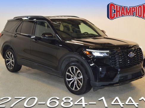 Used 2025 Ford Explorer ST-Line AWD/4WD image 1