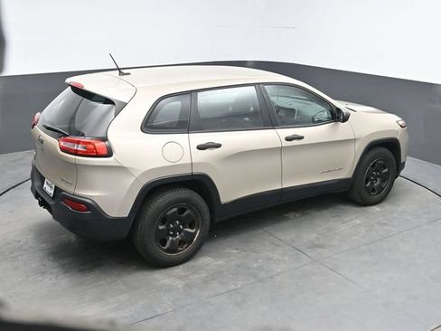 Used 2015 Jeep Cherokee Sport w/ Cold Weather Group AWD/4WD image 33