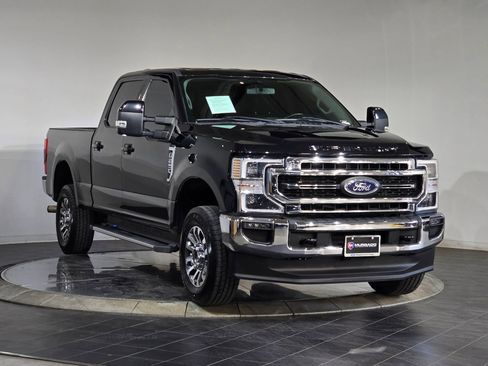 Used 2021 Ford F250 Lariat w/ Lariat Ultimate Package image 2