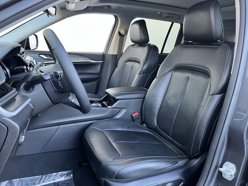 Used 2022 Jeep Grand Cherokee Limited 4xe image 13