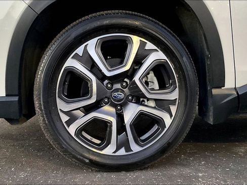 Certified 2024 Subaru Ascent Limited image 10