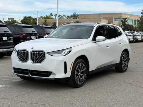 New 2026 BMW X3 xDrive30 w/ Convenience Package image 2