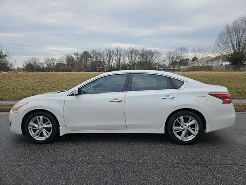 Used 2014 Nissan Altima 2.5 SL w/ Technology Package image 2