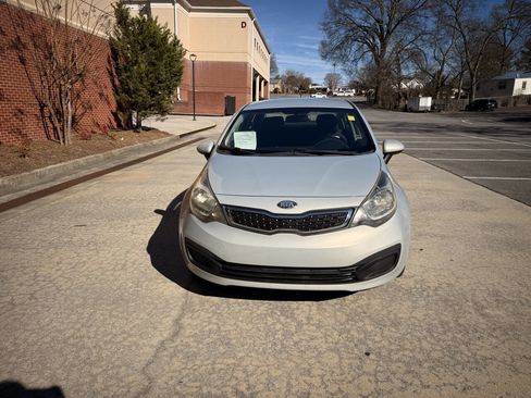 Used 2013 Kia Rio EX image 1