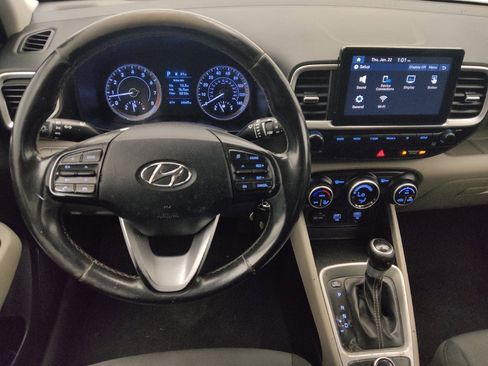 Used 2021 Hyundai Venue SEL w/ Cargo Package image 22