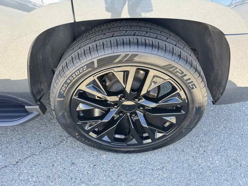 Used 2019 Chevrolet Tahoe LT AWD/4WD image 43