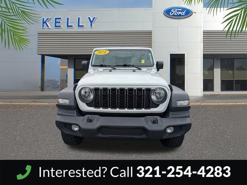 Used 2024 Jeep Wrangler Unlimited Sport AWD/4WD image 3