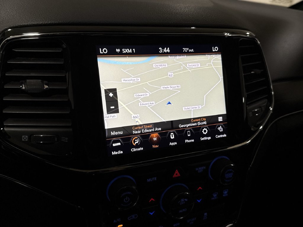 Used 2021 Jeep Grand Cherokee Limited AWD/4WD image 15