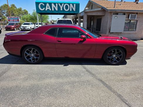 Used 2018 Dodge Challenger SXT Plus RWD image 5