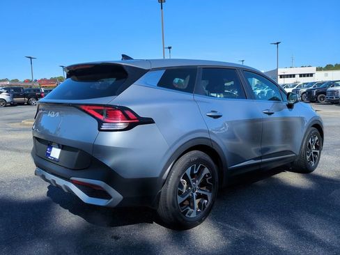 Used 2024 Kia Sportage EX image 4
