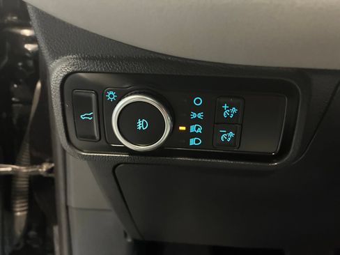 Used 2025 Ford Explorer Active w/ Active Comfort Package AWD/4WD image 19