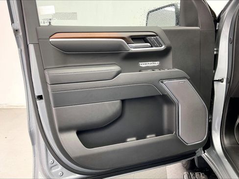 New 2026 GMC Sierra 1500 Denali w/ Denali Reserve Package image 12