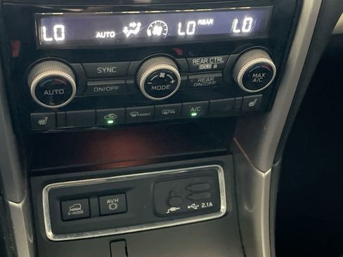 Used 2020 Subaru Ascent Limited w/ Technology Package AWD/4WD image 19
