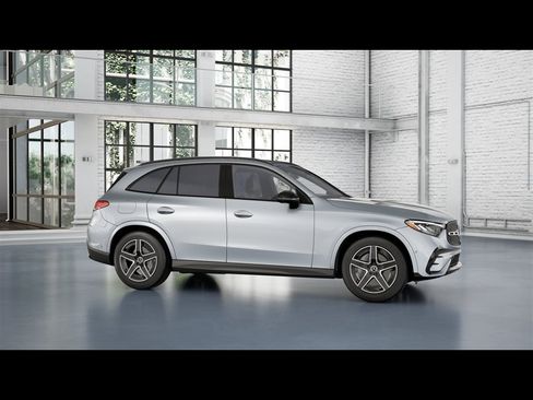 Certified 2026 Mercedes-Benz GLC 300 4MATIC image 9
