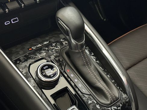 Used 2023 GMC Canyon AT4 w/ AT4 Premium Package image 17