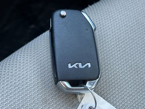 Used 2023 Kia Forte LXS w/ LXS Technology Package image 25