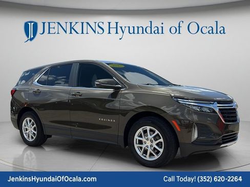 Used 2024 Chevrolet Equinox LT FWD image 1