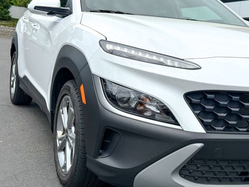 Used 2023 Hyundai Kona SEL AWD/4WD image 4