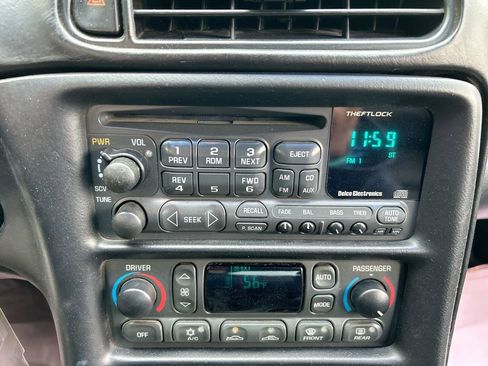 Used 2001 Chevrolet Corvette Convertible w/ Preferred Equipment Group2 image 15