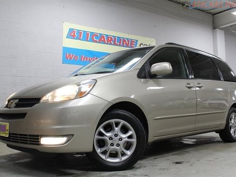 Used 2005 Toyota Sienna XLE image 1