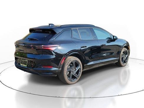 Used 2024 Chevrolet Equinox EV RS FWD image 4