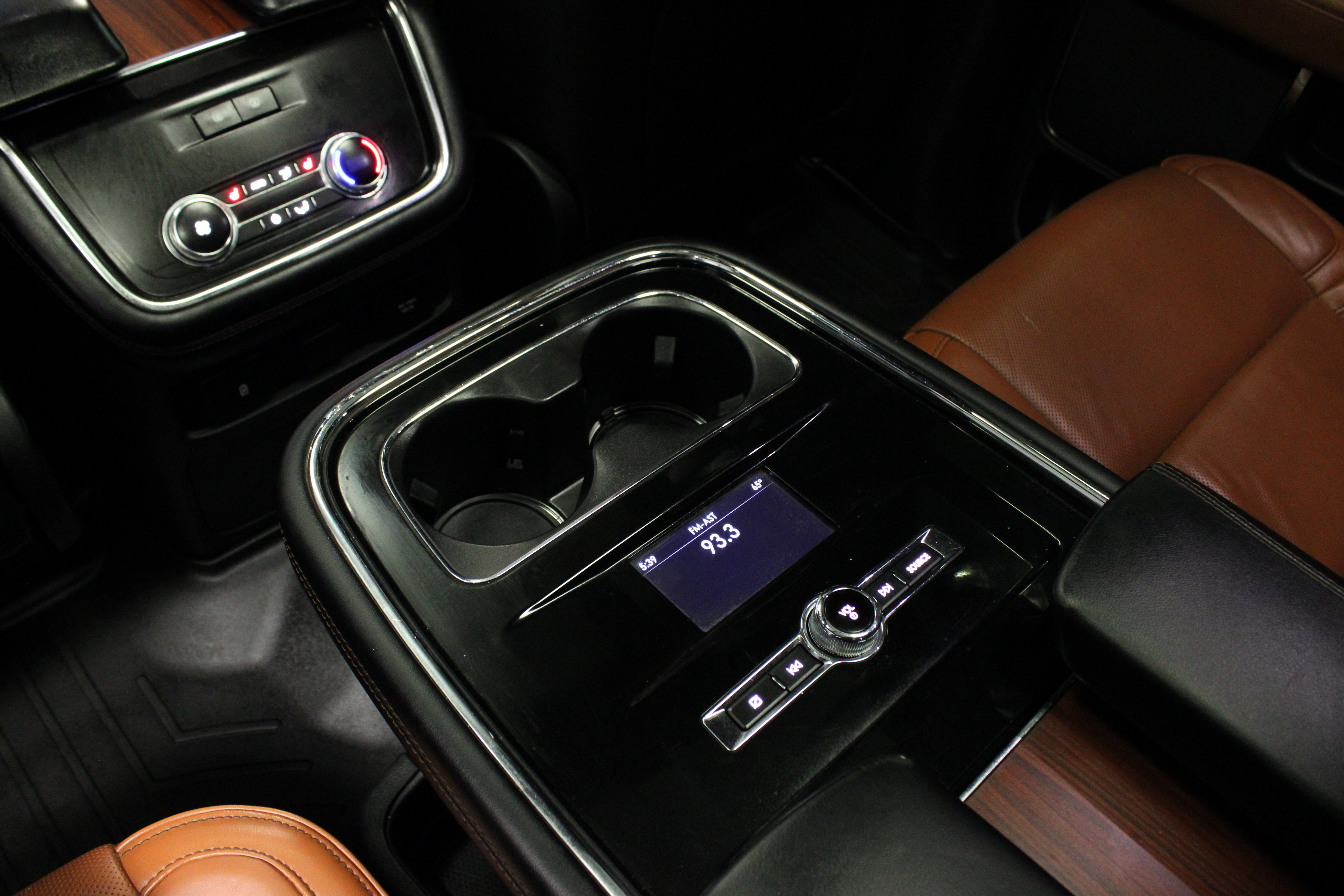 Used 2019 Lincoln Navigator L Reserve AWD/4WD image 18