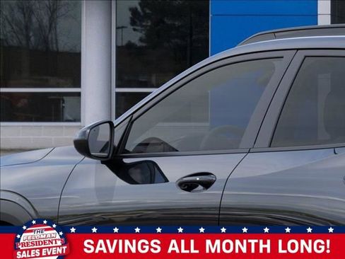 New 2026 Chevrolet Trax LT image 12