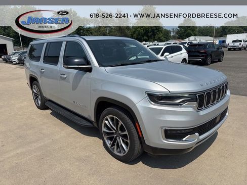 Used 2024 Jeep Wagoneer L Series II w/ Premium Group I image 1