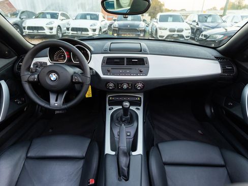 Used 2006 BMW M Roadster image 2