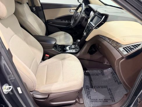 Used 2018 Hyundai Santa Fe Sport w/ 2.4L Value Package 02 FWD image 20
