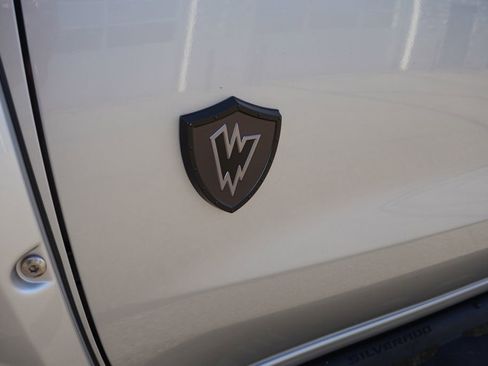 Used 2022 Chevrolet Silverado 1500 RST w/ Convenience Package II AWD/4WD image 15