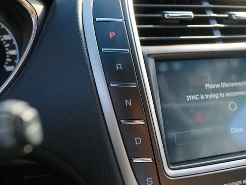 Used 2016 Lincoln MKX Select w/ Select Plus Package FWD image 23