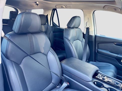 Used 2023 Honda Pilot Touring image 29
