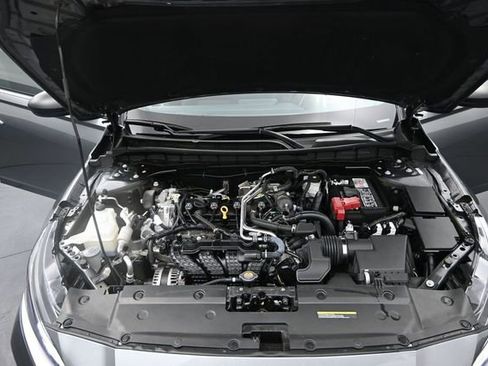 Used 2024 Nissan Altima 2.5 SV FWD image 22