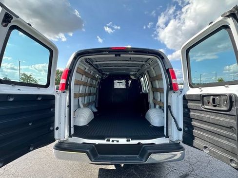 Used 2025 GMC Savana 2500 w/ Driver Convenience Package RWD image 14