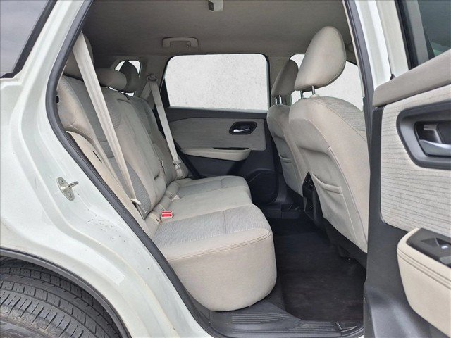 Used 2021 Nissan Rogue SV FWD image 17