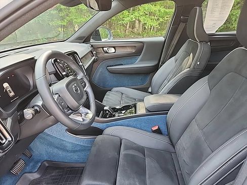 Certified 2024 Volvo XC40 Recharge Ultimate w/ Protection Package Premier AWD/4WD image 26