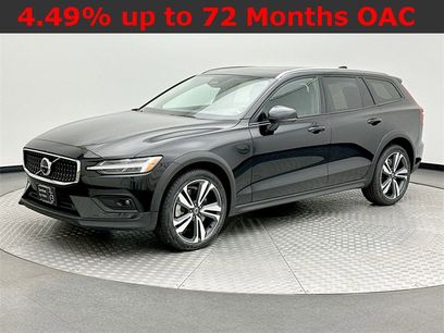 Certified 2023 Volvo V60 B5 Cross Country Plus w/ Climate Package